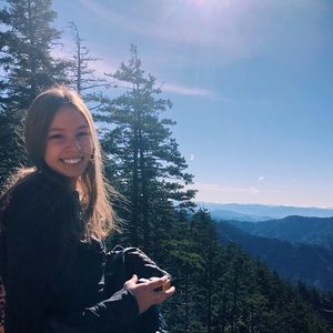 Meet your Posher, Deanne